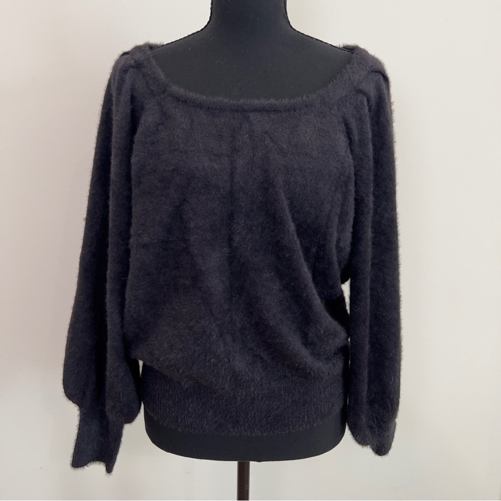 Cupcake Clothing LTD Francesca’s Cozy Off-the-Shoulder Fuzzy Black Sweater Large